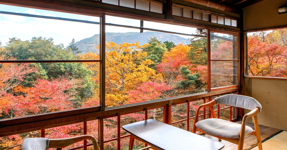 고라 칸수이로